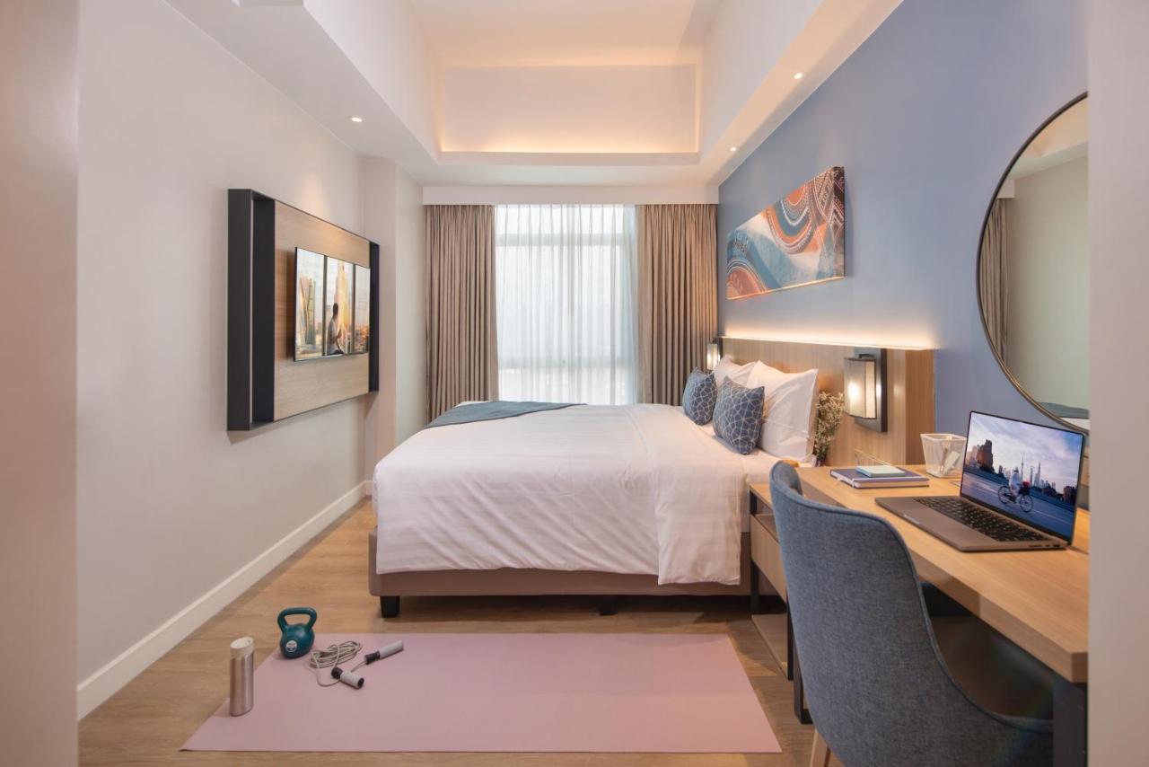 Citadines Roces Quezon City Exterior photo